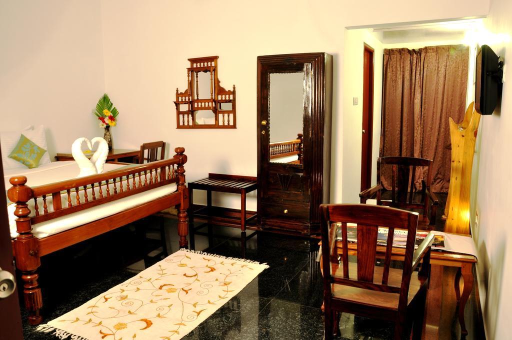 Hotel Bonsejour Pondicherry Ngoại thất bức ảnh