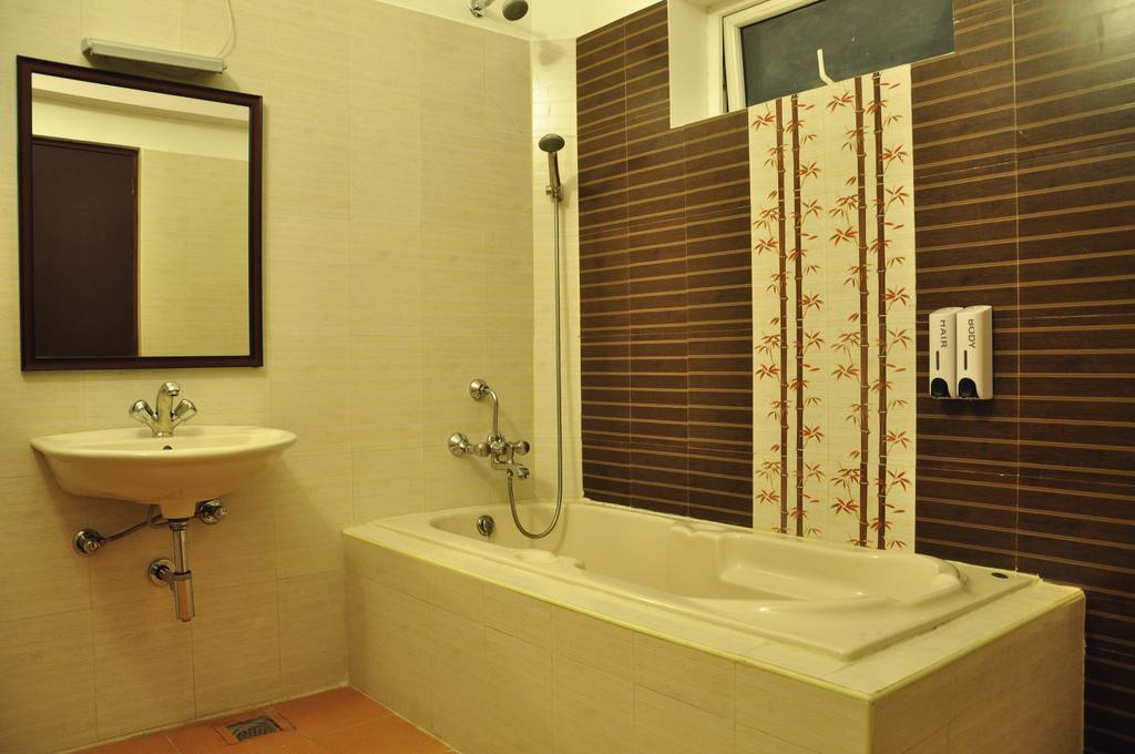 Hotel Bonsejour Pondicherry Ngoại thất bức ảnh