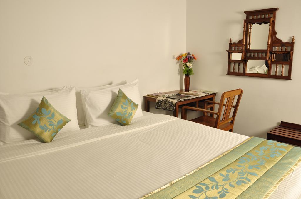 Hotel Bonsejour Pondicherry Ngoại thất bức ảnh