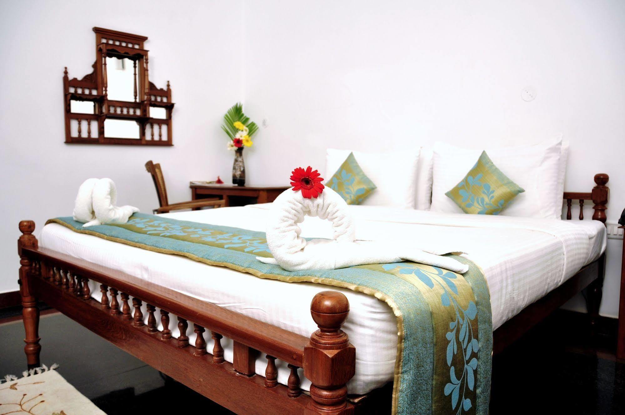 Hotel Bonsejour Pondicherry Ngoại thất bức ảnh