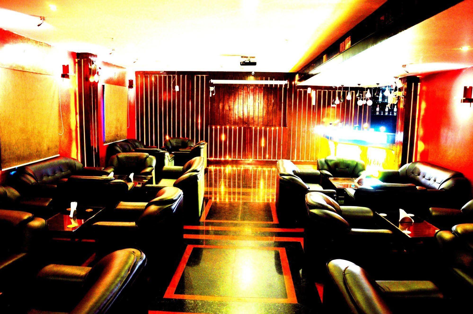 Hotel Bonsejour Pondicherry Ngoại thất bức ảnh