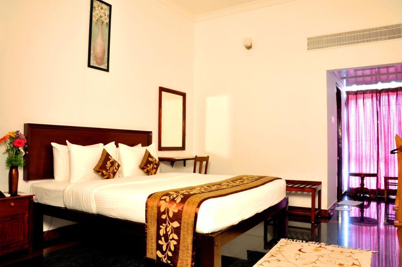 Hotel Bonsejour Pondicherry Ngoại thất bức ảnh