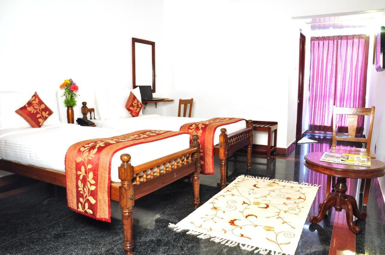 Hotel Bonsejour Pondicherry Ngoại thất bức ảnh